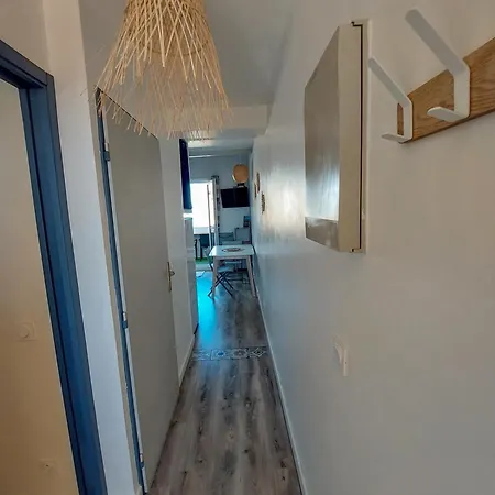 Superbe Vue Mer Avec Acces Direct Plage Et Parking Apartman